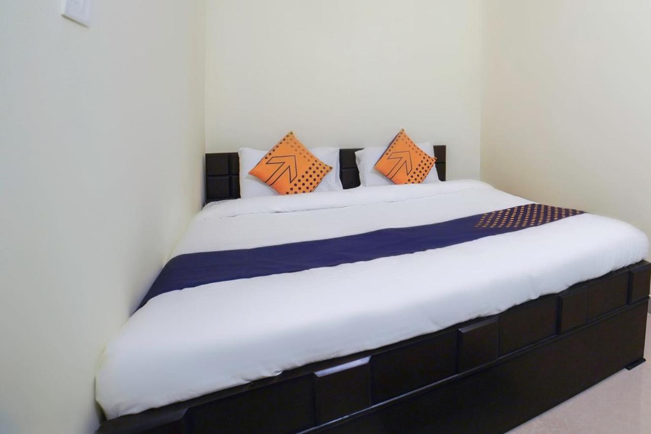 Spot On 67119 Hotel Shivam Residency Rāmpura Dış mekan fotoğraf