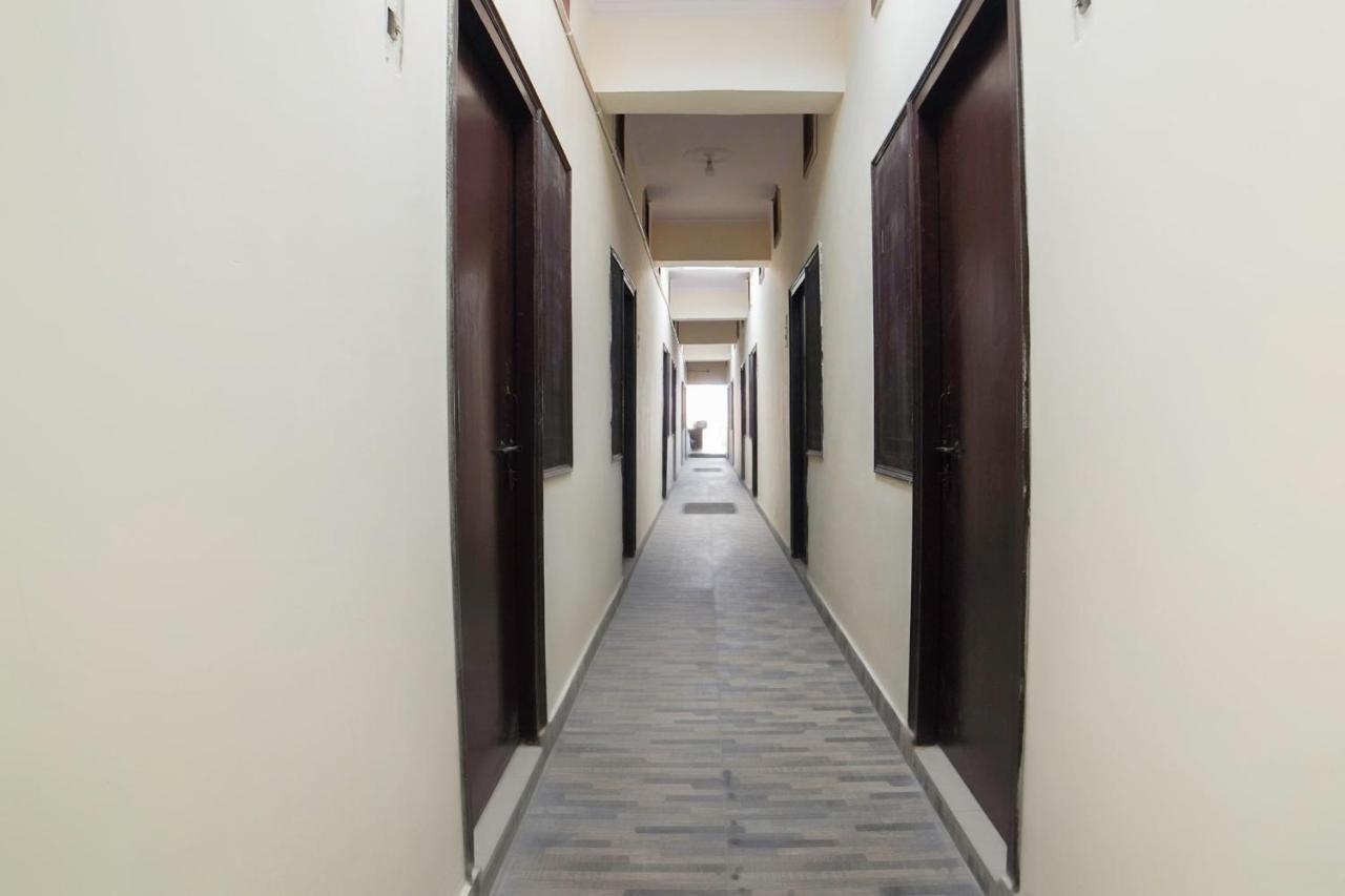 Spot On 67119 Hotel Shivam Residency Rāmpura Dış mekan fotoğraf