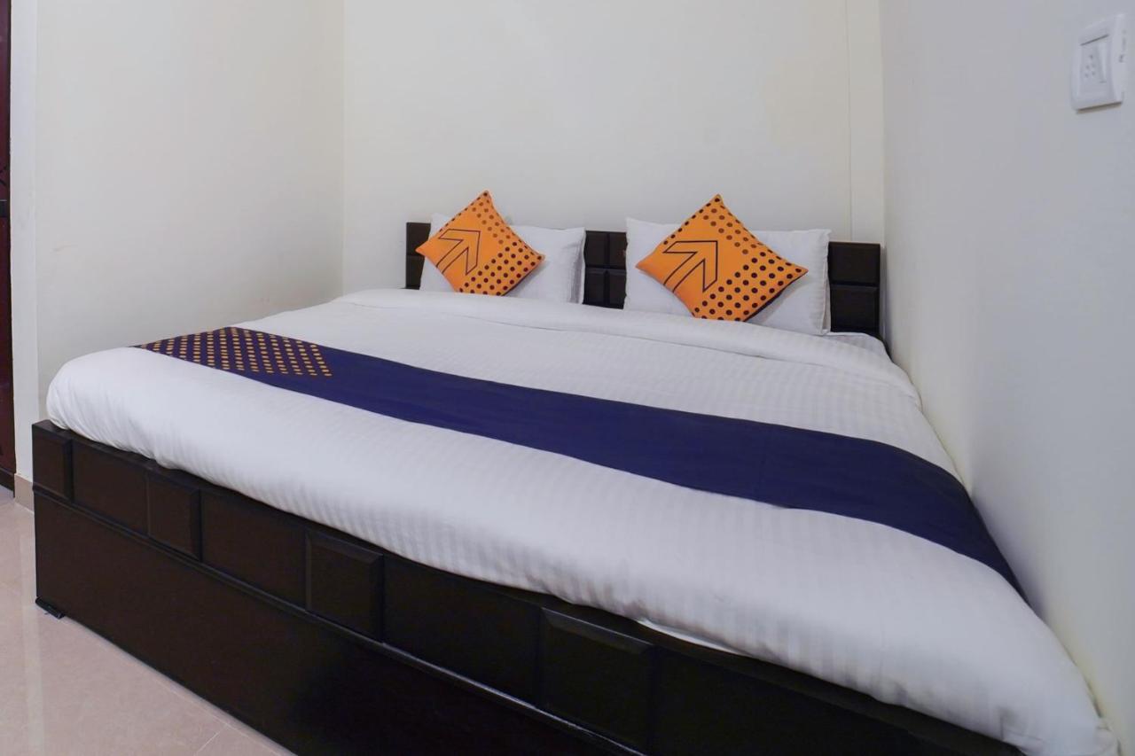 Spot On 67119 Hotel Shivam Residency Rāmpura Dış mekan fotoğraf