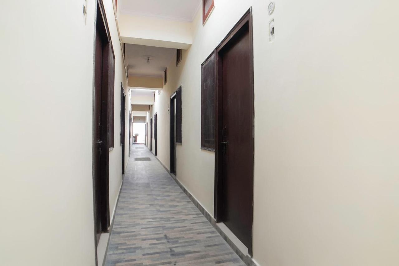 Spot On 67119 Hotel Shivam Residency Rāmpura Dış mekan fotoğraf